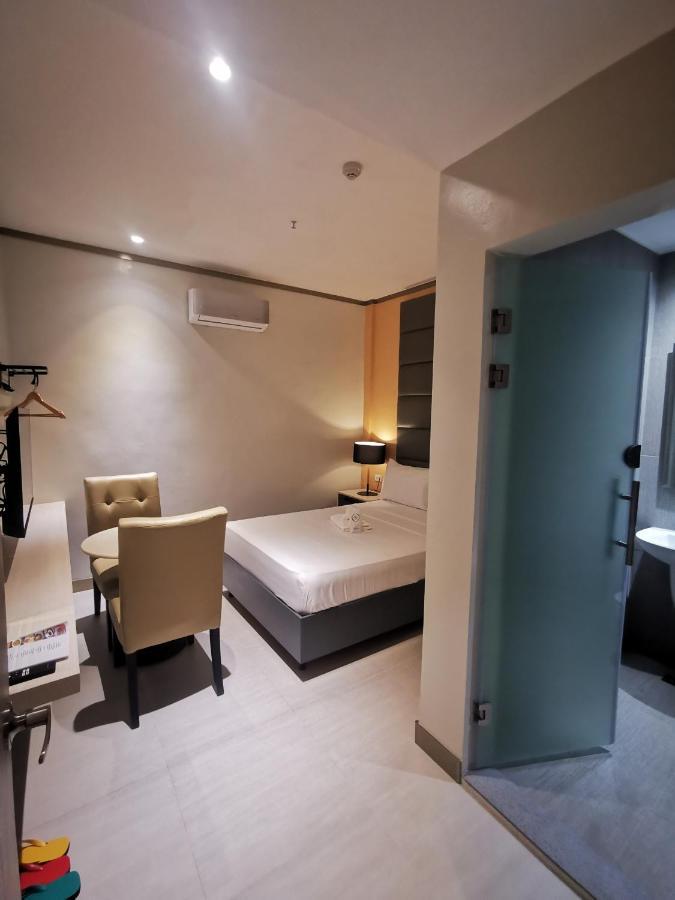 Yes Hotel Pandi Bulacan Exterior foto